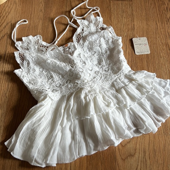 Free People Adella Cami Top Small NWT White NWT - Picture 2 of 12